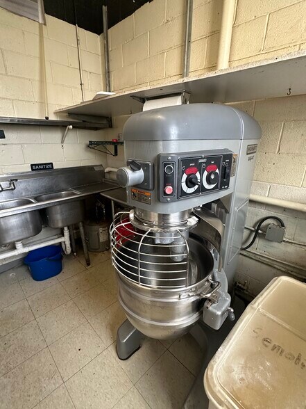 More Photos Of 215 E Lima St, Forest Restaurant For Sale