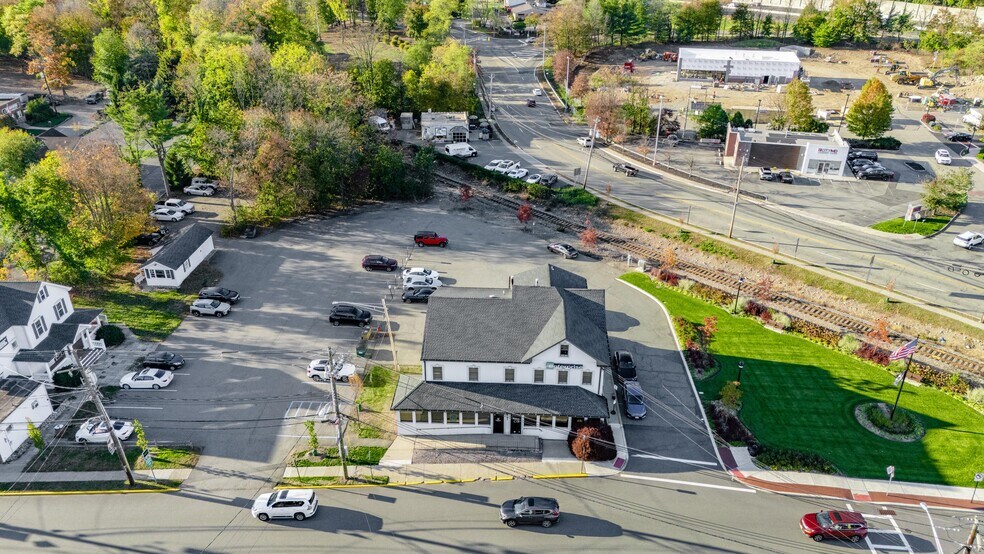 More Photos Of 393 Ramapo Valley Rd, Oakland Office Residential For Sale