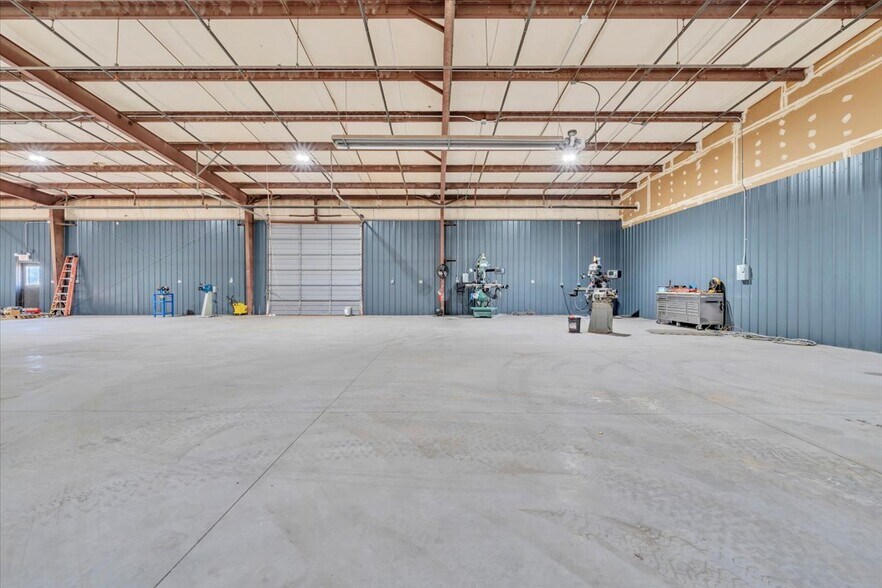 More Photos Of 81 5th Ave, Collinsville Manufacturing For Sale