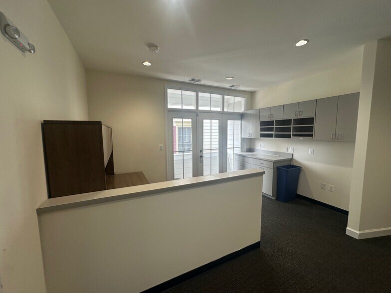 More Photos Of 333 Main St, Gaithersburg Office For Lease