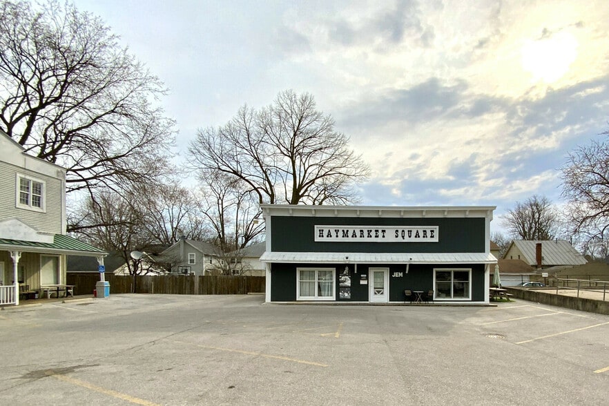 More Photos Of 5758 Main St, Sylvania Storefront For Sale