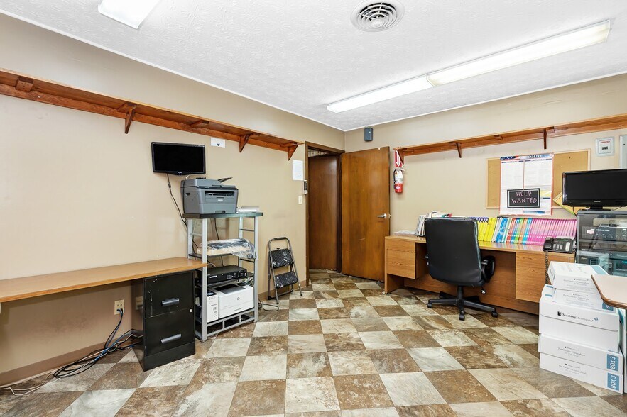 More Photos Of 100 Obetz Rd, Columbus Daycare Center For Sale