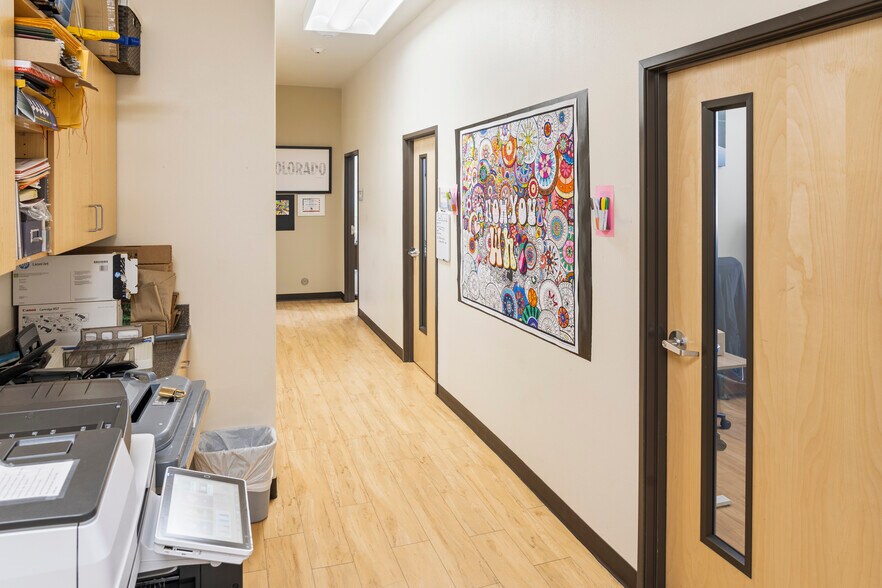 More Photos Of 308 Main St, Olathe Medical For Lease