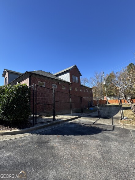 More Photos Of 2885 Hog Mountain Rd, Dacula Office For Lease