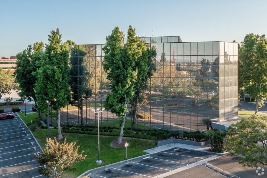 More Photos Of 11180 Warner Ave, Fountain Valley Medical For Lease