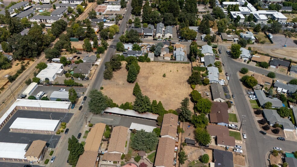 More Photos Of 817 Waugh Ln, Ukiah Land For Sale