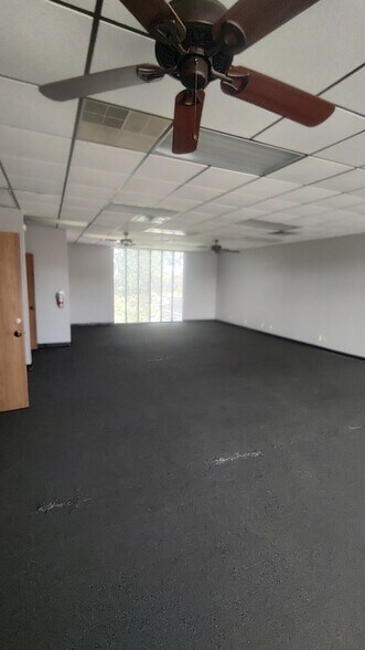 More Photos Of 1225 N Logan St, Texas City Office For Lease