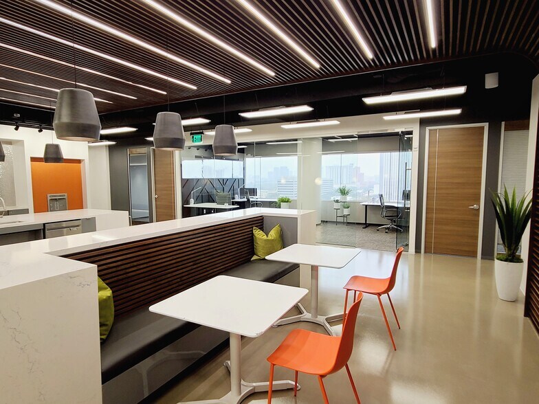 More Photos Of 5718 Westheimer Rd, Houston Coworking Space