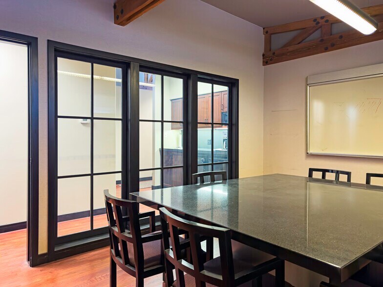 More Photos Of 2320 S Main St, Salt Lake City Flex For Lease