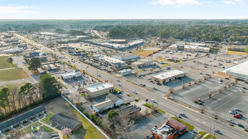 More Photos Of 514 N Berkeley Blvd, Goldsboro Freestanding For Sale