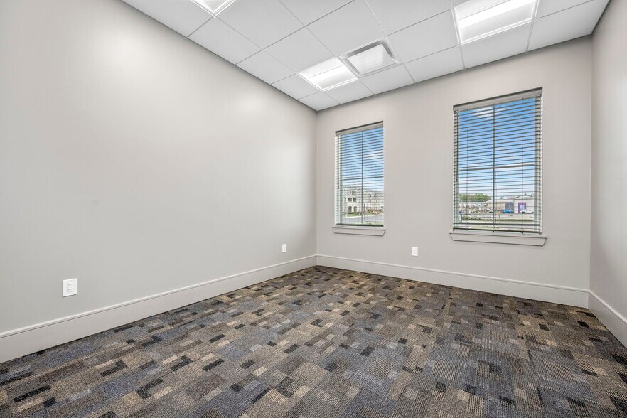 More Photos Of 345 June Dr, Harleysville Storefront For Lease