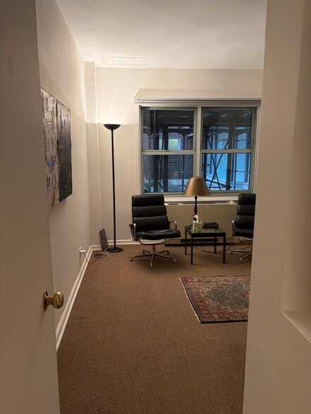 More Photos Of 35 E 85th St, New York Apartments For Sale