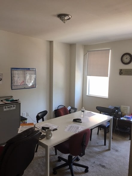 More Photos Of 517 Scott St, Baltimore Storefront Retail Office For Lease