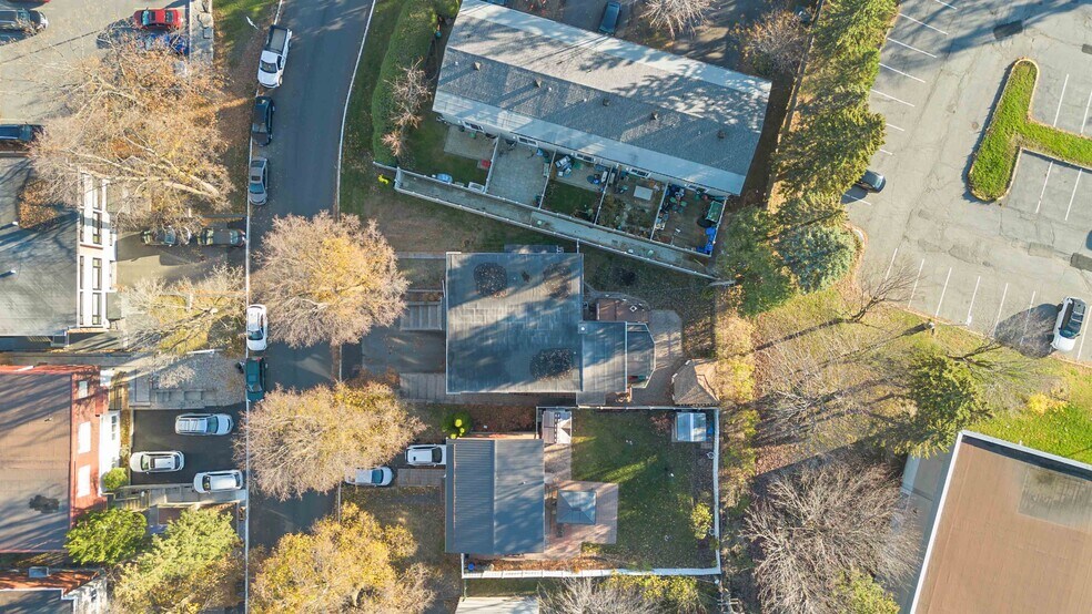 More Photos Of 732 Morin St, Ottawa Apartments For Sale