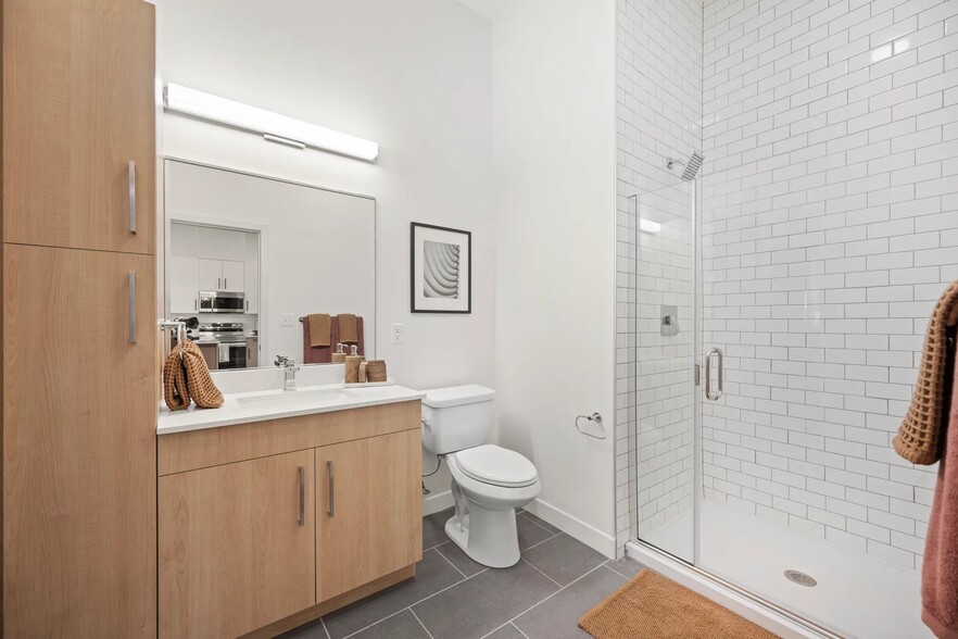 More Photos Of 2 Los Angeles St, Newton Apartments For Lease