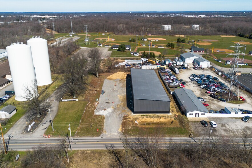 More Photos Of 420 McClurg Rd, Youngstown Warehouse For Sale