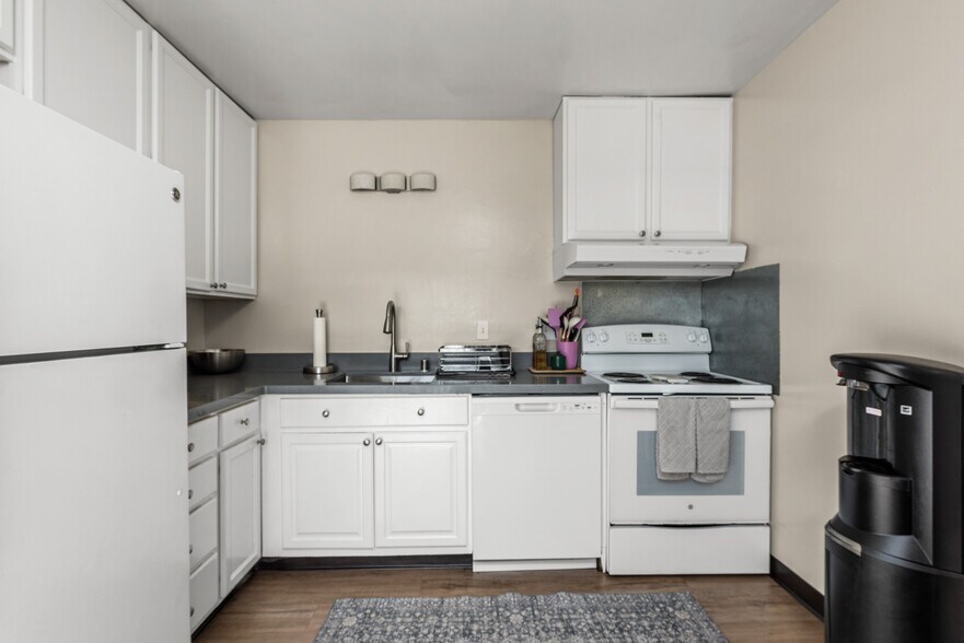 More Photos Of 155 Nova Albion Way, San Rafael Apartments For Sale