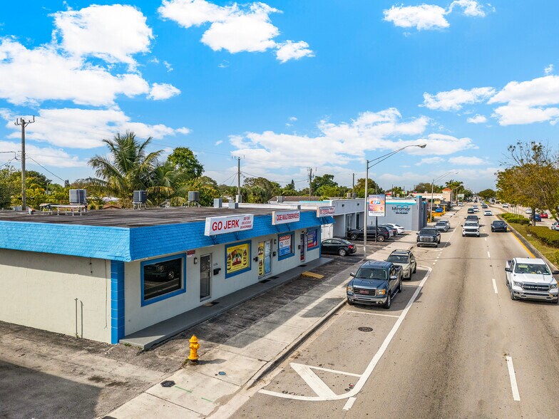 More Photos Of 6438-6440 Pembroke Rd, Miramar Storefront For Sale
