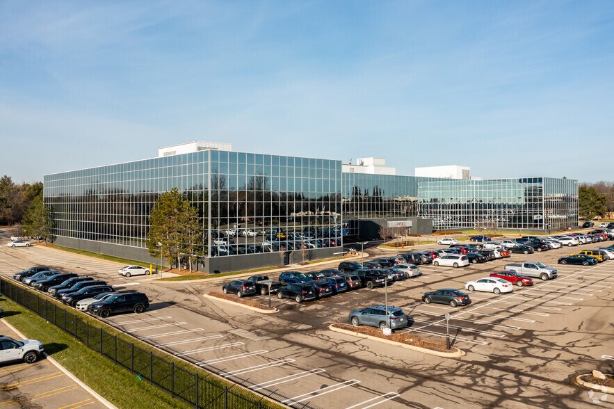 Primary Photo Of 29777 Telegraph Rd, Southfield Coworking Space