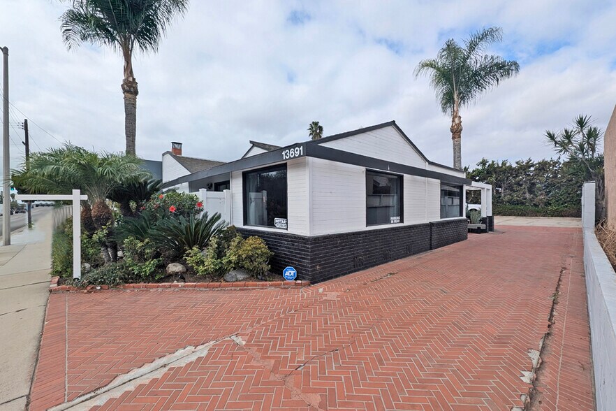 More Photos Of 13691 Red Hill Ave, Tustin Medical For Sale