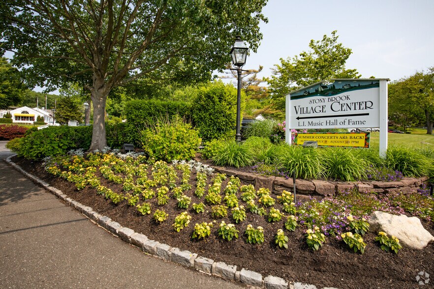 More Photos Of 97-147 Main St, Stony Brook Unknown For Lease