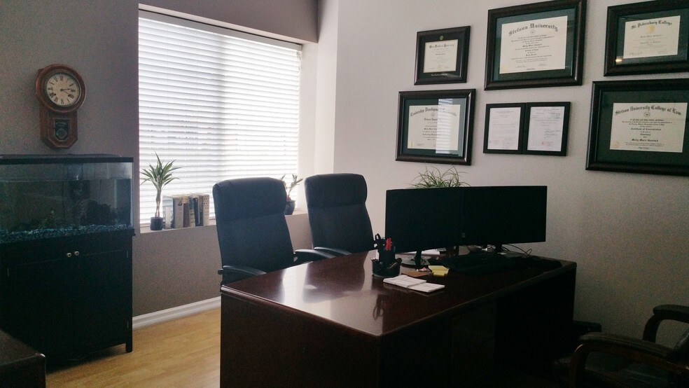 More Photos Of 405 6th St S, Saint Petersburg Office For Sale