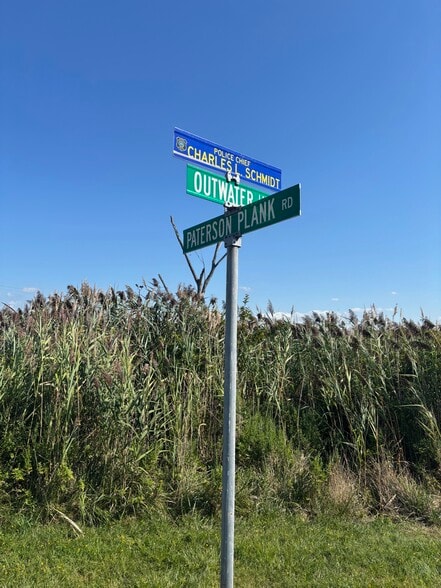 Primary Photo Of 714 Paterson Ave, East Rutherford Specialty For Lease