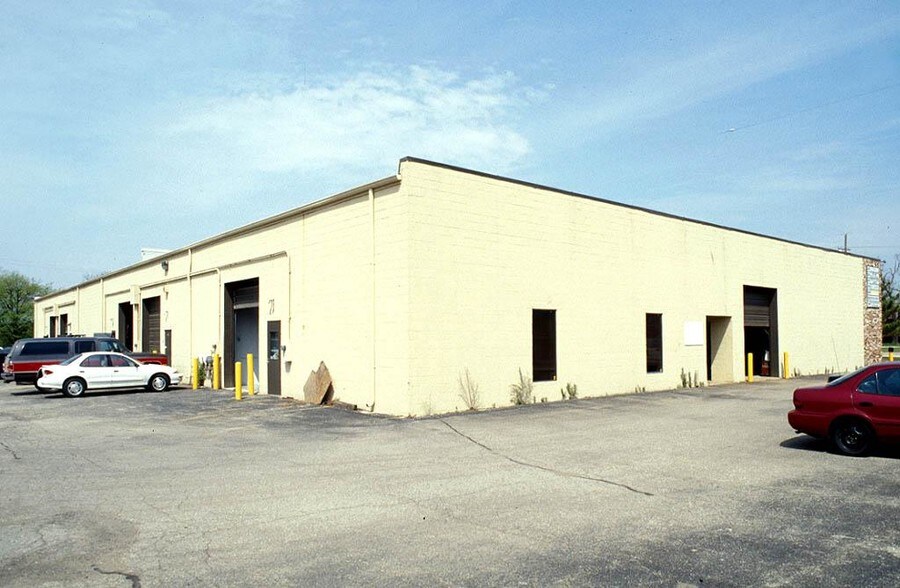 More Photos Of 2050-2100 Winner St, Commerce Township Warehouse For Lease