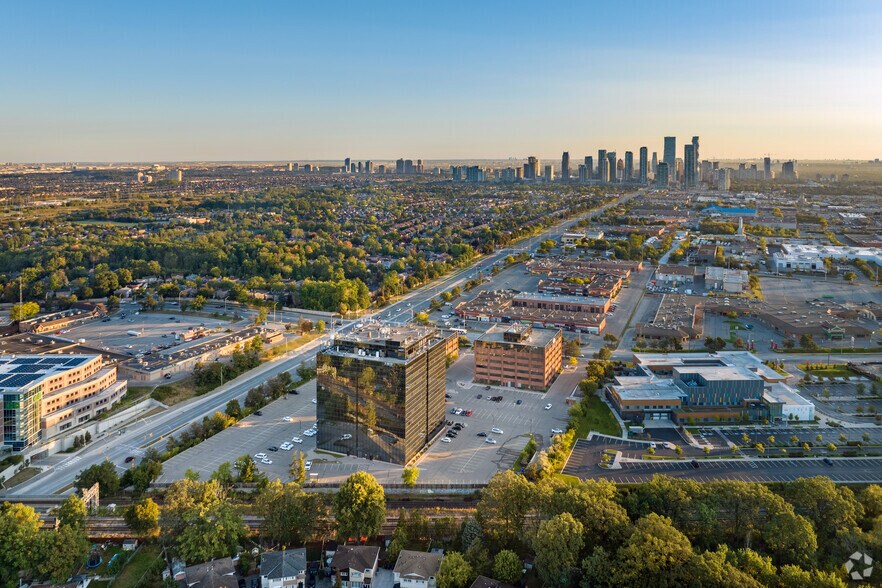 More Photos Of 1290 Central Pky W, Mississauga Office For Lease