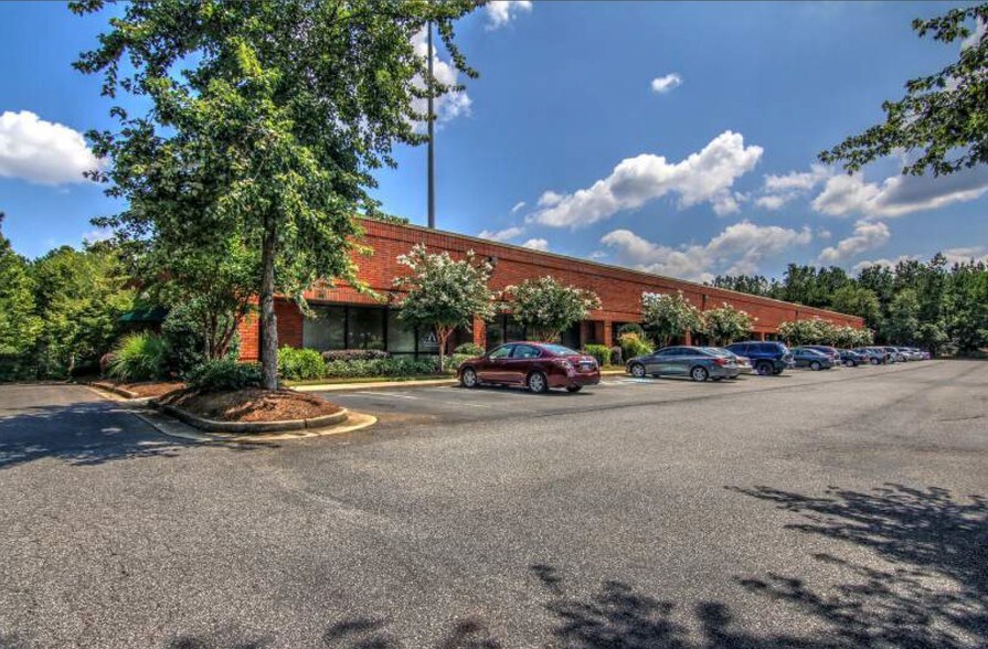 More Photos Of 225 Curie Dr, Alpharetta Light Distribution For Lease
