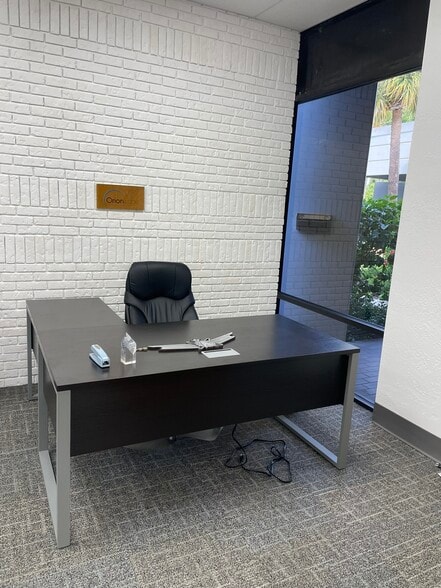 More Photos Of 6011 Benjamin Rd, Tampa Light Distribution For Lease