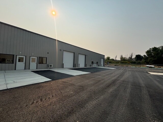 More Photos Of 960 Washington St S, Twin Falls Industrial For Lease