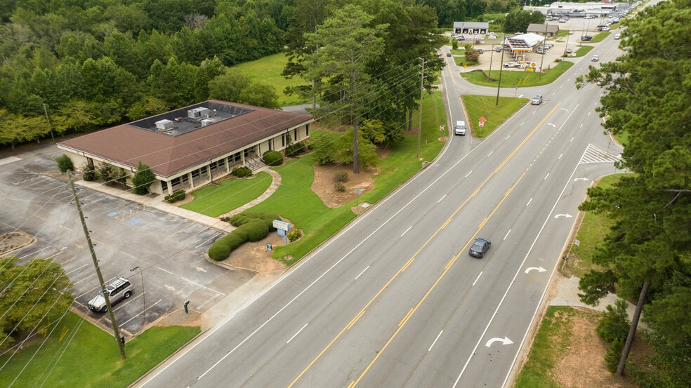 More Photos Of 1330 N Park St, Carrollton Office For Sale