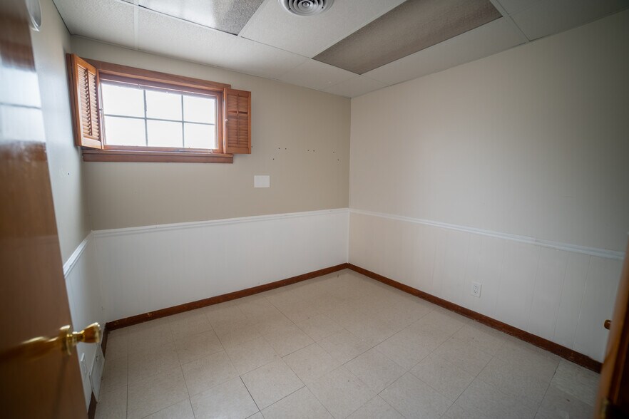 More Photos Of 120 Sturges Ave, Mansfield Medical For Lease