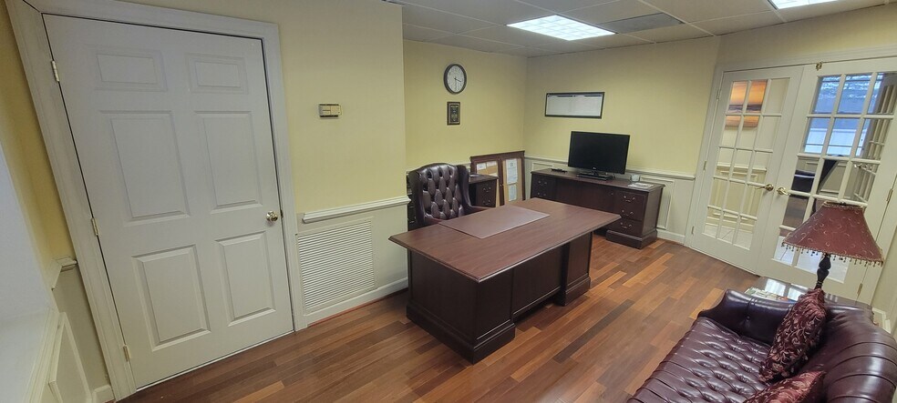 More Photos Of , Silver Spring Office For Sale