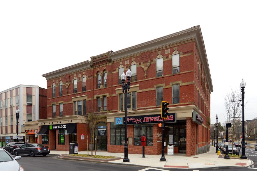 More Photos Of 1415-1425 Hancock St, Quincy Office For Lease