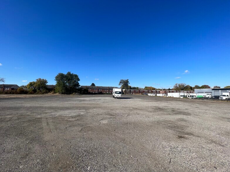 More Photos Of 1445 Calcon Hook Rd, Sharon Hill Warehouse For Lease