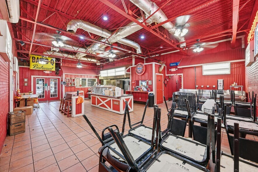 More Photos Of 565 W Bedford Euless Rd, Hurst Restaurant For Sale