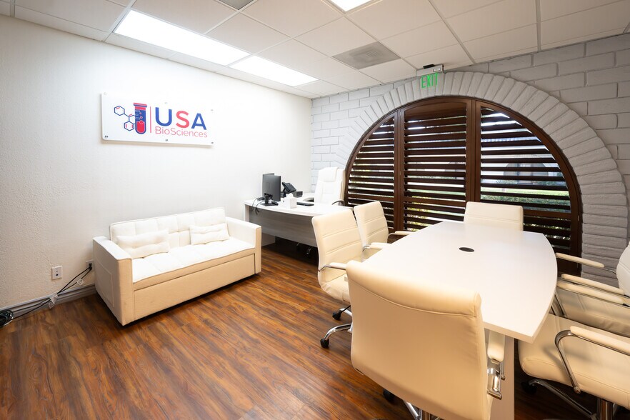 More Photos Of 601 S Rancho Dr, Las Vegas Medical For Sale