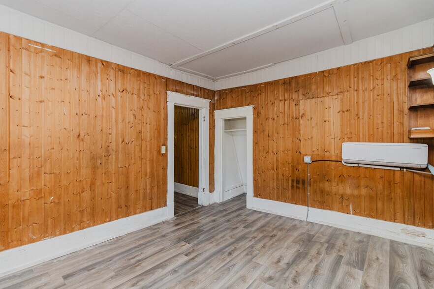 More Photos Of 638 N Broadway Ave, Wichita Multifamily For Sale