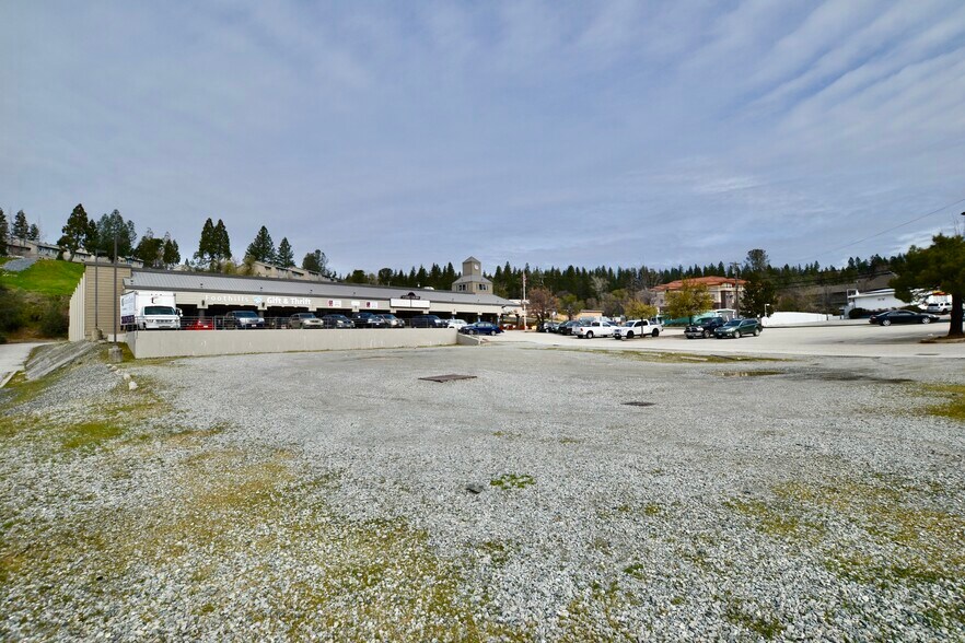 More Photos Of 840 E Main St, Grass Valley Movie Theatre For Sale