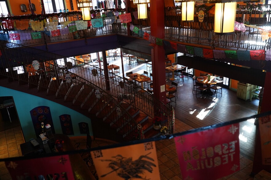 More Photos Of 325 State St, Schenectady Restaurant For Sale