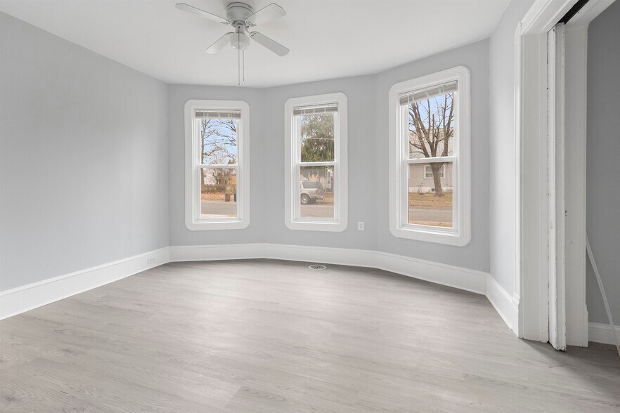 More Photos Of 7504 Zimmerman Ave, Pennsauken Apartments For Sale