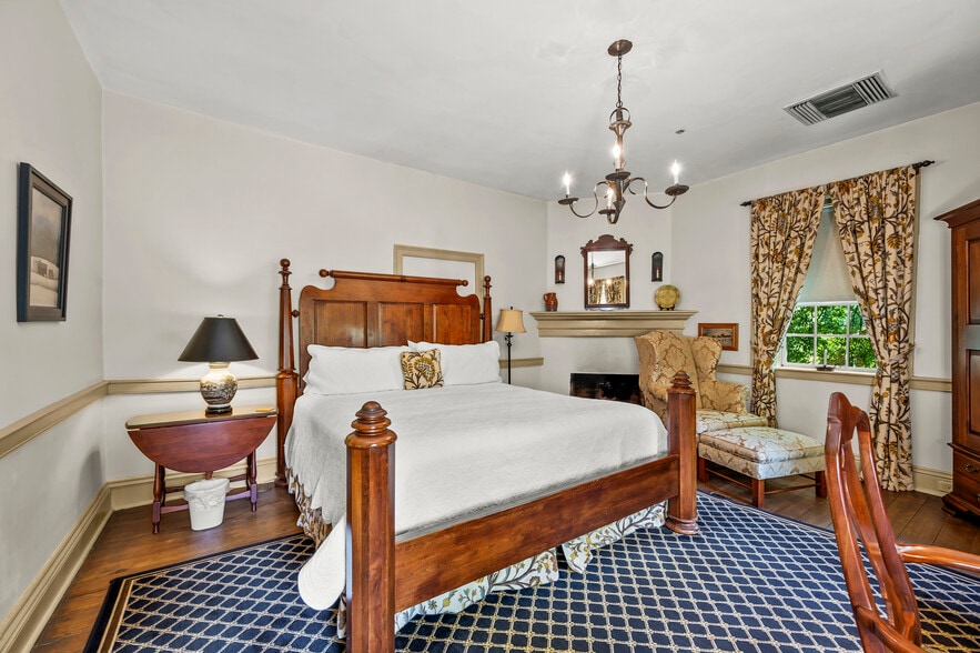 More Photos Of 803 S Main St, Winston-Salem Hospitality For Sale