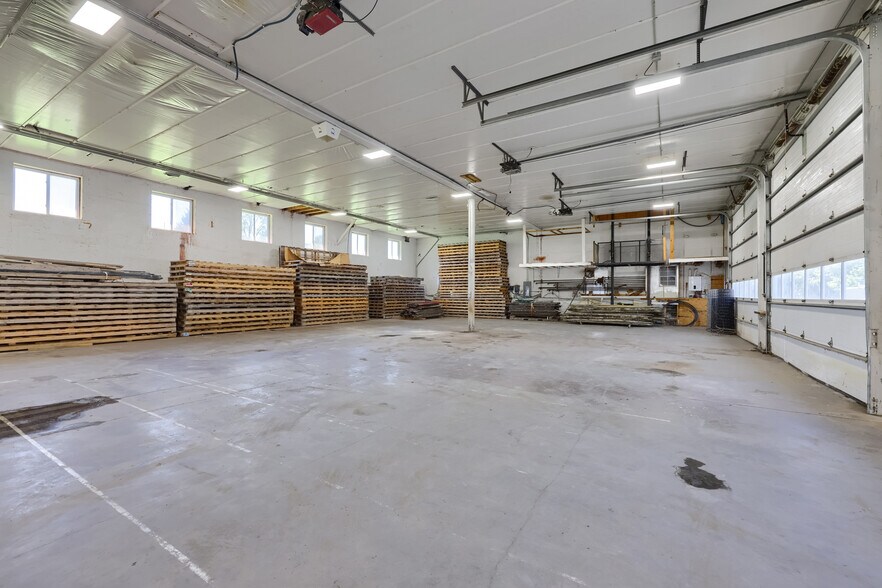 More Photos Of 197 Pencroft Dr N, Holtwood Industrial For Sale