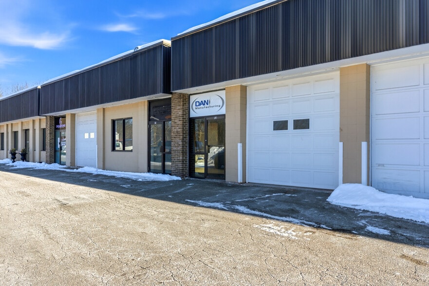 More Photos Of 77 Industrial Park Rd, Vernon Warehouse For Lease