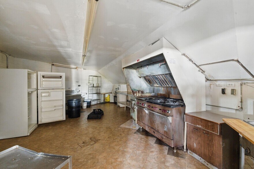 More Photos Of 2316 Marlin hwy, Waco Industrial For Sale