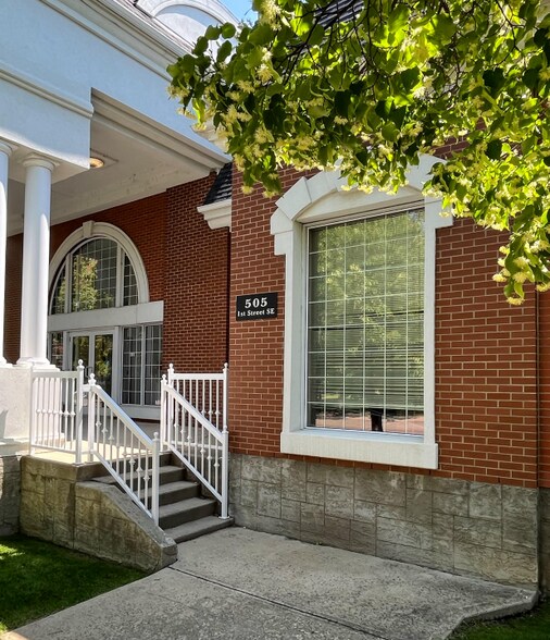 Primary Photo Of 505 1 St SE, Medicine Hat Office For Lease