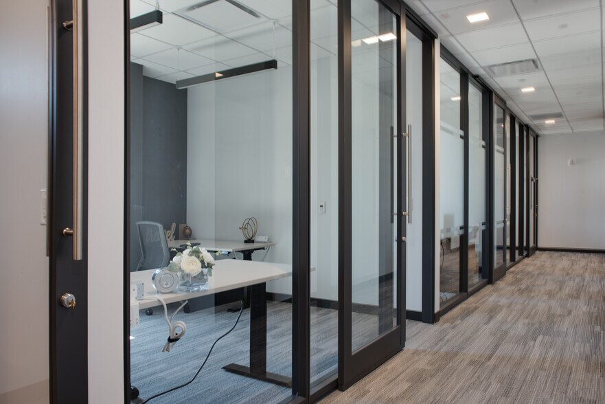 More Photos Of 231 Public Sq, Franklin Coworking Space