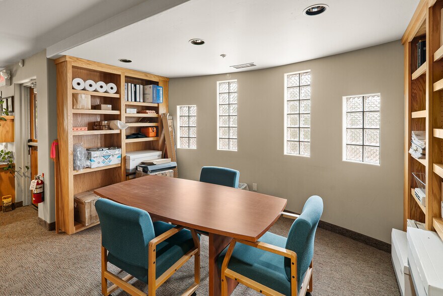 More Photos Of 75 Kallof Pl, Sedona Loft Creative Space For Lease
